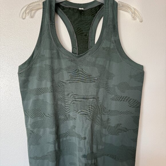 Athleta Momentum Camo Racerback Tank Dark Green Top XL - Picture 1 of 4